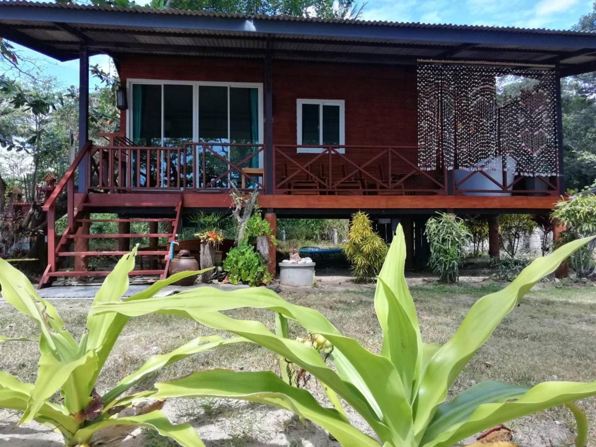 Koh Jum Delight Beach Екстер'єр фото