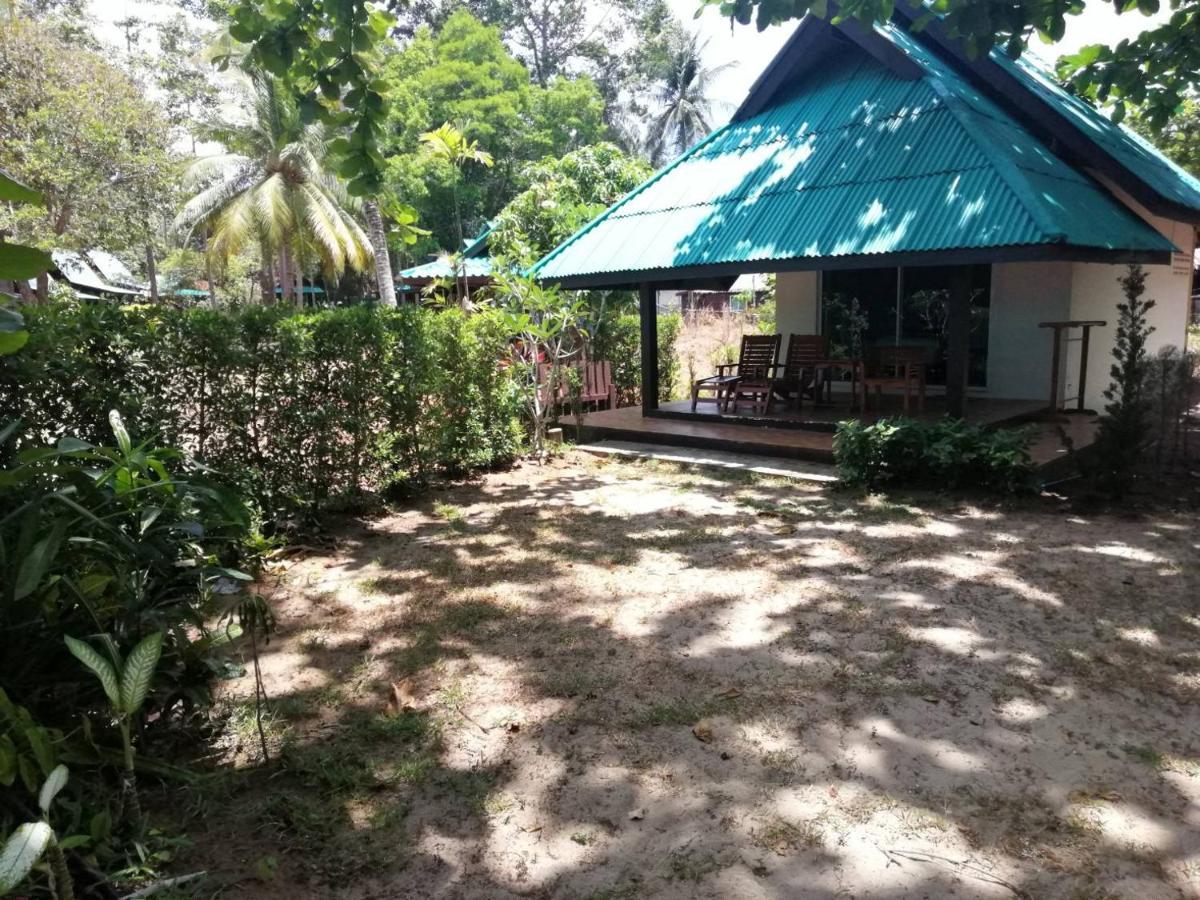 Koh Jum Delight Beach Екстер'єр фото