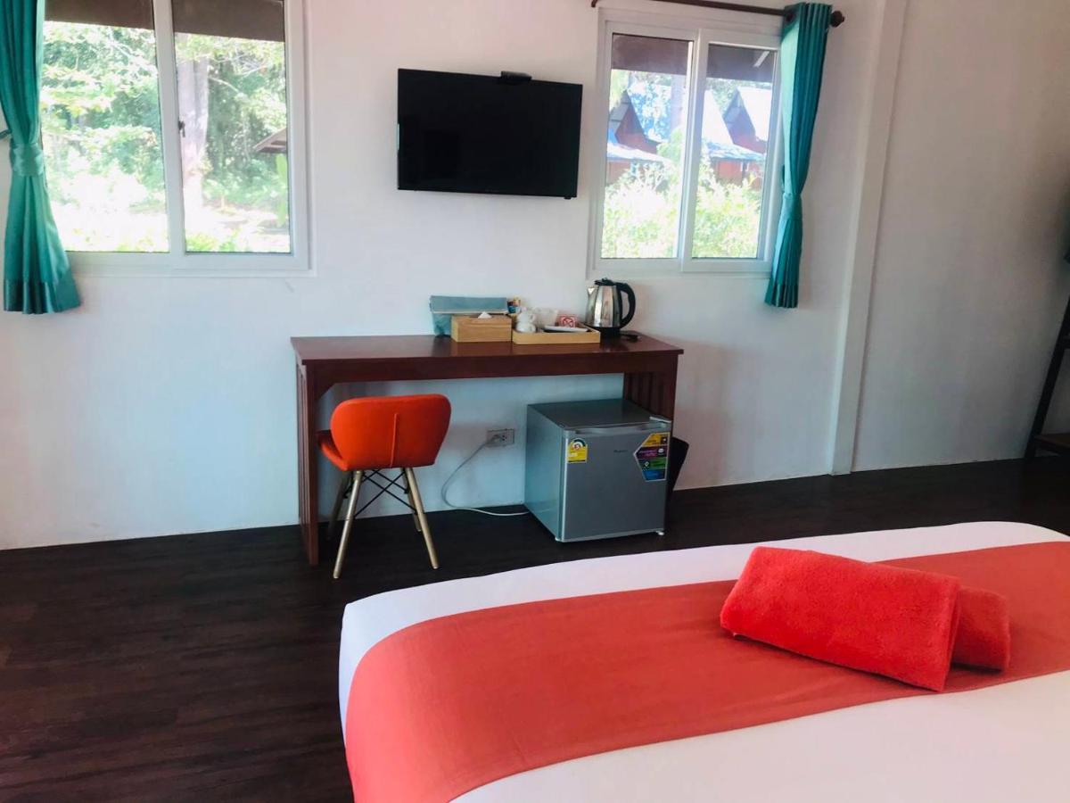 Koh Jum Delight Beach Екстер'єр фото