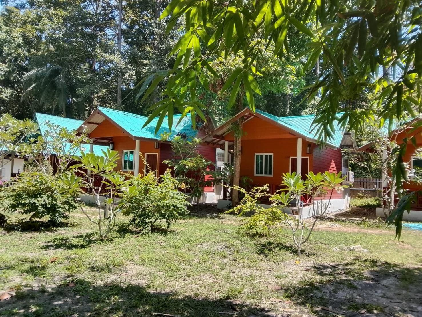 Koh Jum Delight Beach Екстер'єр фото